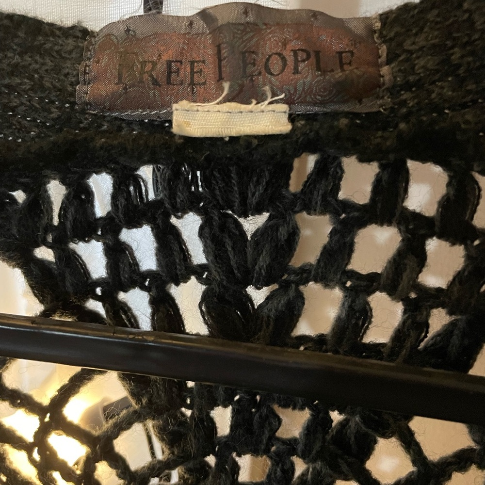 Free People Charcoal Gray Crochet Back Cape - Picture 4 of 6